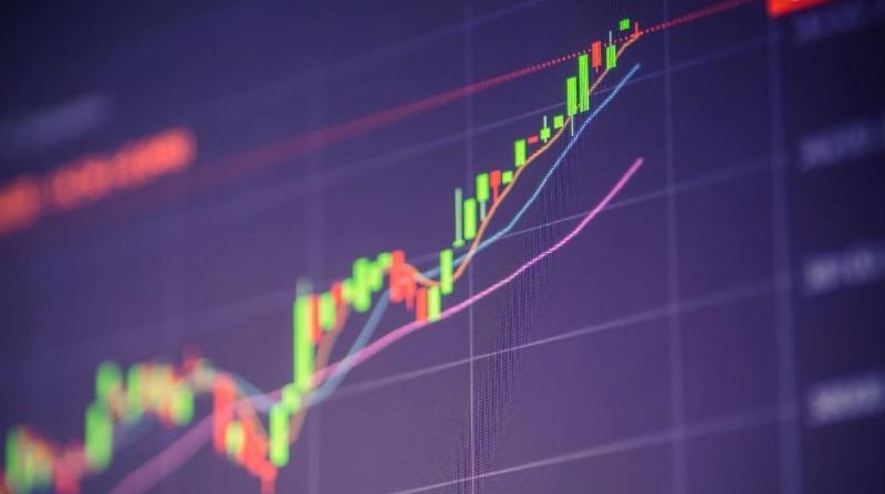 Gambar grafik harga kripto yang naik tajam