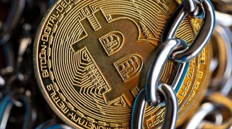 Bos bank terbesar AS ingin larang Bitcoin total, dunia crypto murka