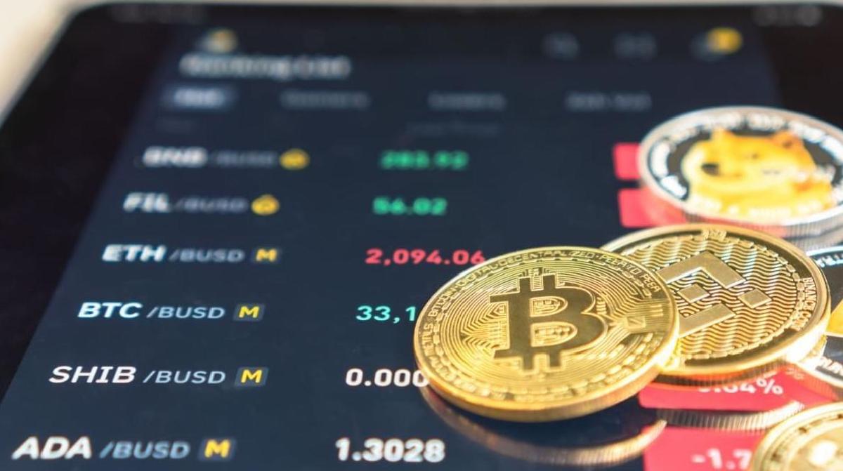 Featured image for Crypto Radar: Dogecoin Cetak Sejarah, Bitcoin Kesulitan