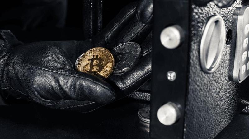 Politiechef omgekocht met bitcoin in ‘grootste corruptiezaak in jaren’