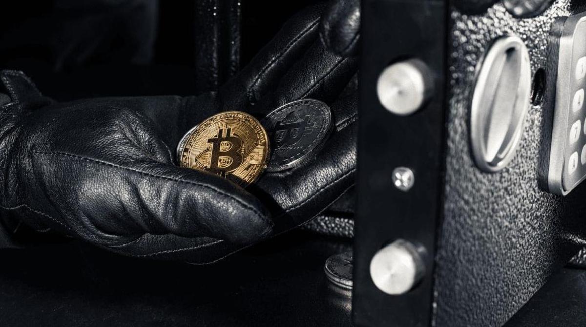 Featured image for Kasus Pencucian Uang Crypto Mengarah ke Polisi: Kepala Ditangkap karena Korupsi