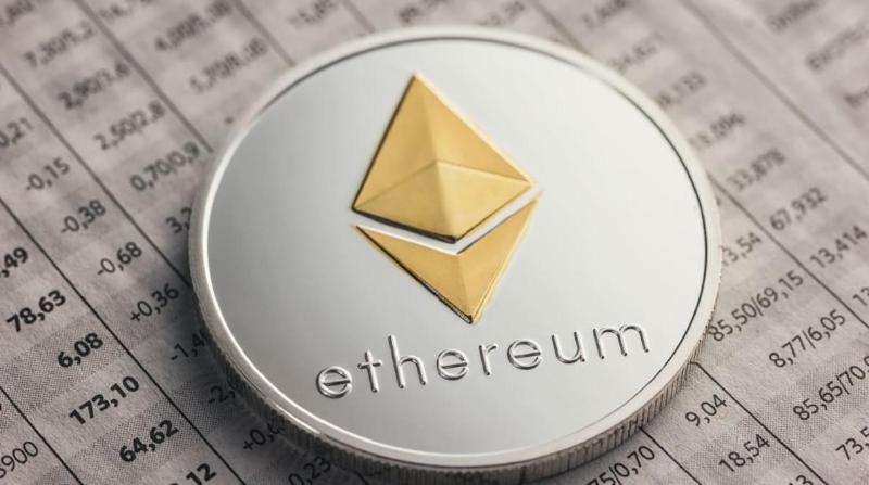 Koin Ethereum di atas data kripto